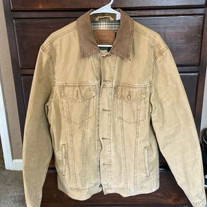 Mens tan Levi’s jacket